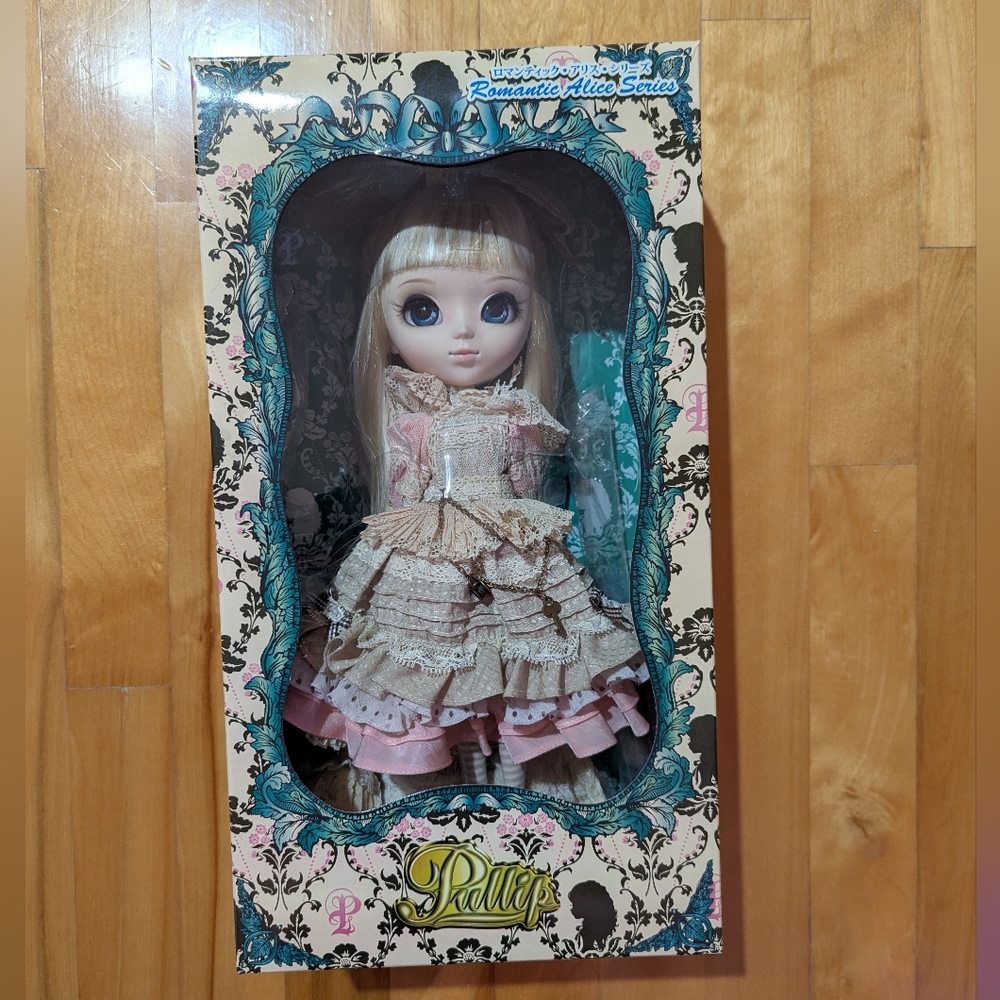 Pullip Doll Romantic Alice Pink version 2011 Groove